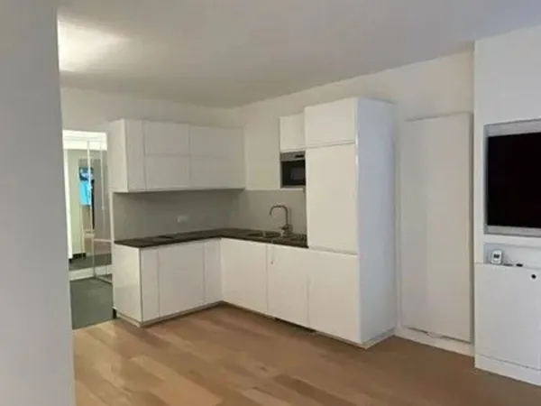 Beau studio meublé 26m² à neuf avec terrasse 20m² 