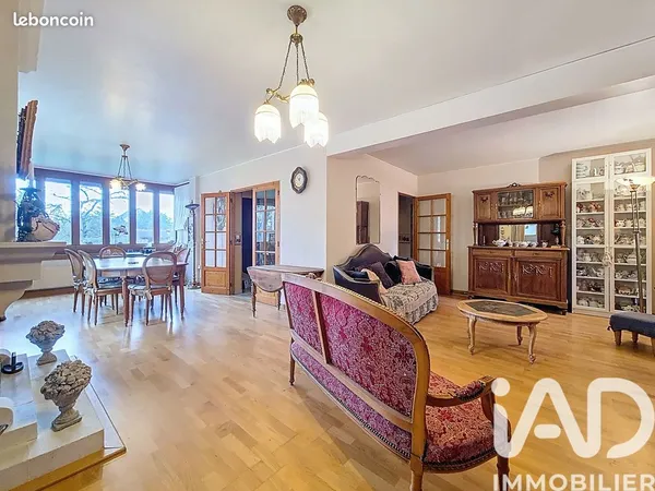 Maison 6 pièces 153 m² 