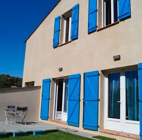 La Maison aux volets bleus 