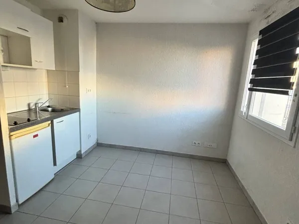 Studio 1 pièce 19 m² 