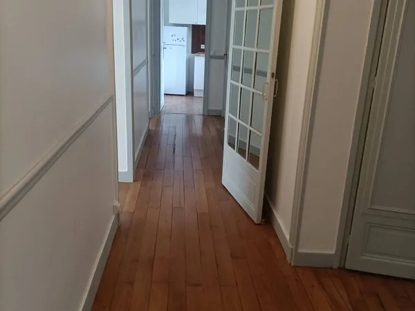 Je loue un appartement Paris 7è 4 pièces 