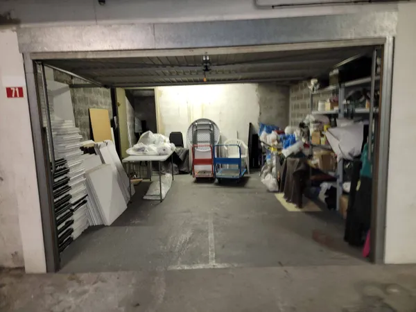 Parking 25 m² 