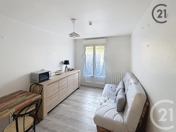 Appartement 1 pièce 16 m² 