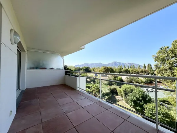 Appartement 3 pièces 82 m² 