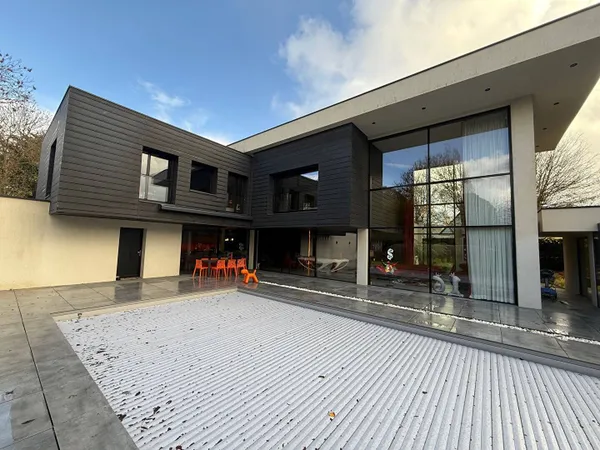 Maison 8 pièces 307 m² 