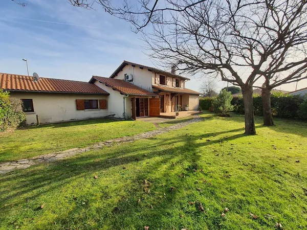 Maison 5 chambres 125m2 + T2 de 42m2 