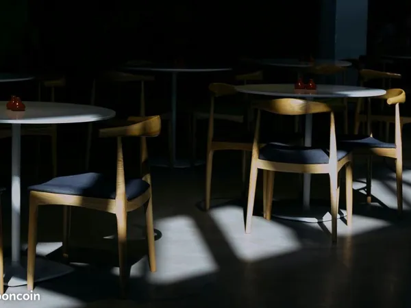 Bar, brasserie, restaurant 140 m² PARIS 