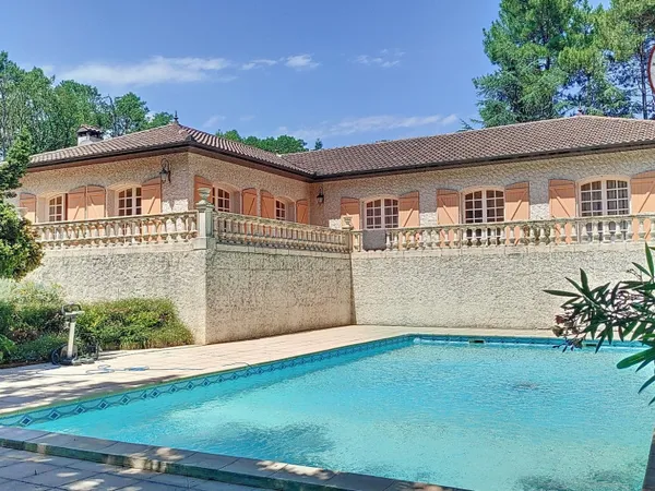 Maison 6 pièces 200 m² 