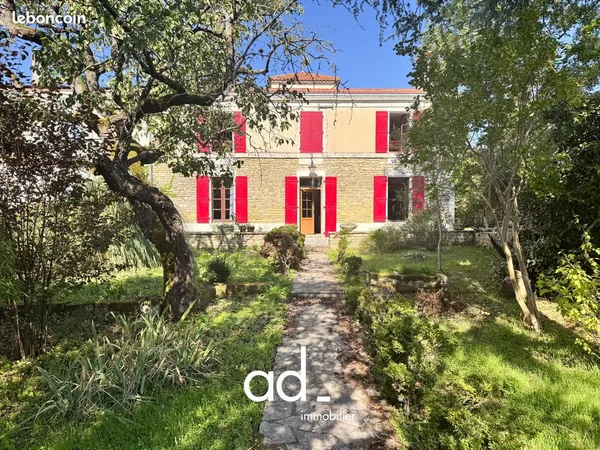 Maison 6 pièces 161 m² 