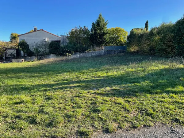 Terrain en individuel 600 m² 