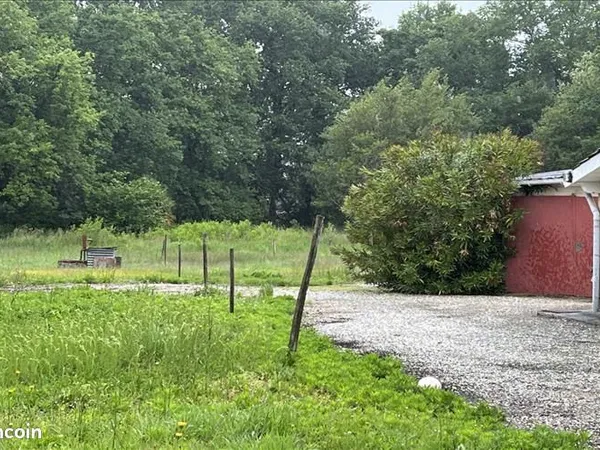 Terrain 1 901 m² Lesparre Medoc 