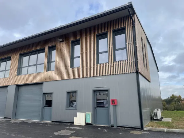 Local commercial 250 m² 