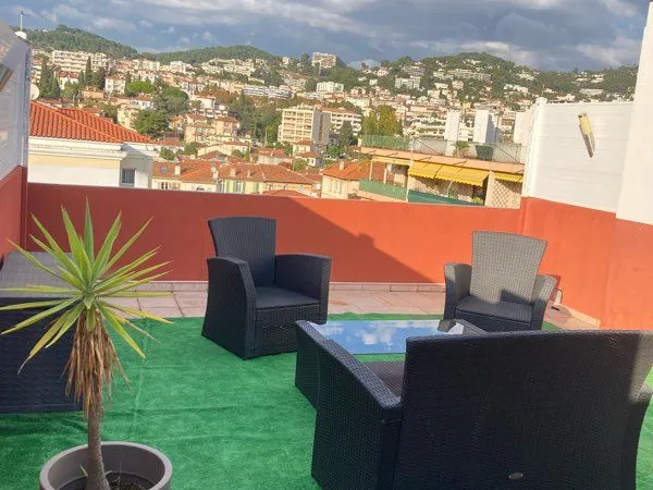 Studio cosy + toit-terrasse privée 