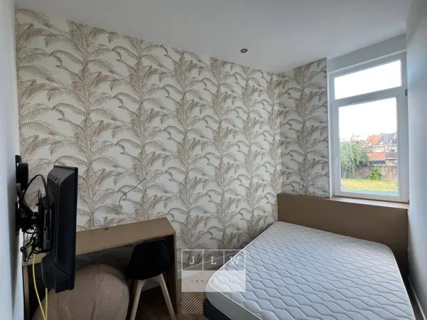 Studio 1 pièce 12 m² 