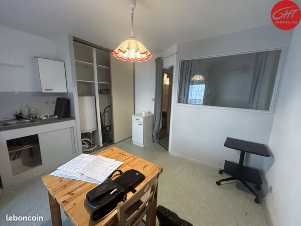 Studio 1 pièce 21 m² 