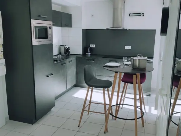 Location studio meublé à l'année 