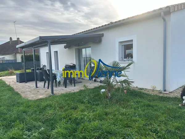 Maison de plain-pied 4 pièces 82 m² 