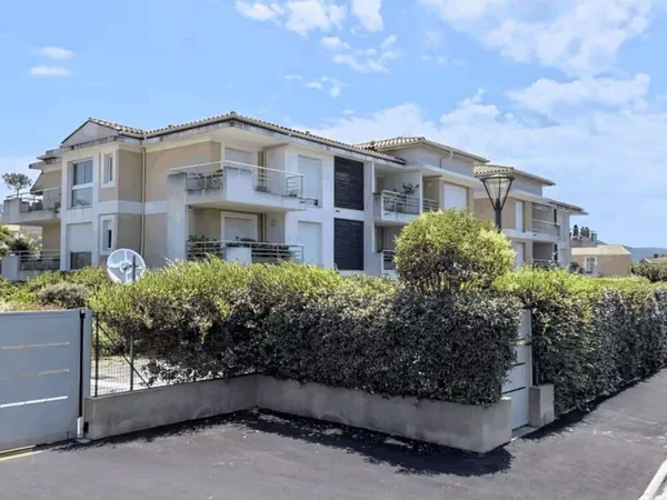 Appartement 4 pièces 94 m² 