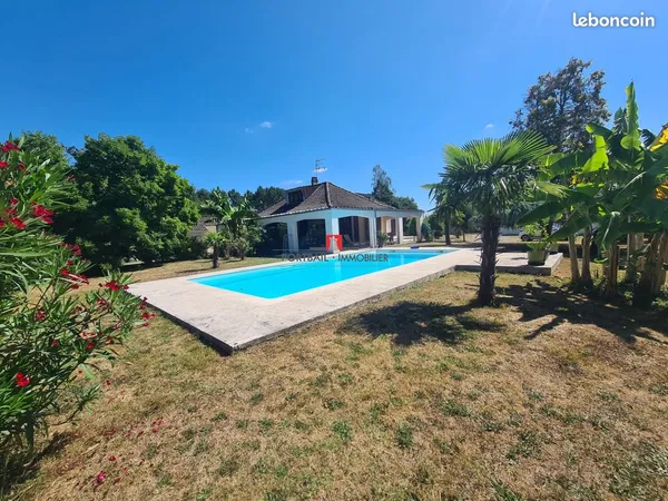 Maison 5 pièces 161 m² 