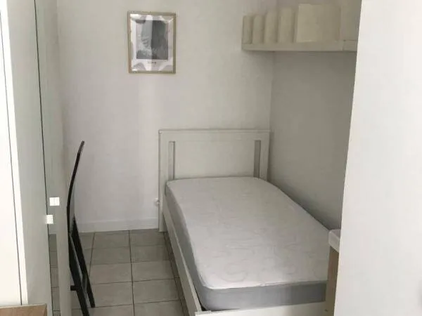 Appartement 1 pièce 10 m² 