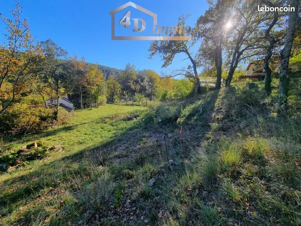 Terrain 1075 m² VALLON PONT D'ARC 