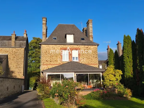 Maison de Maître - 10 Pièces - 6 Chambres 