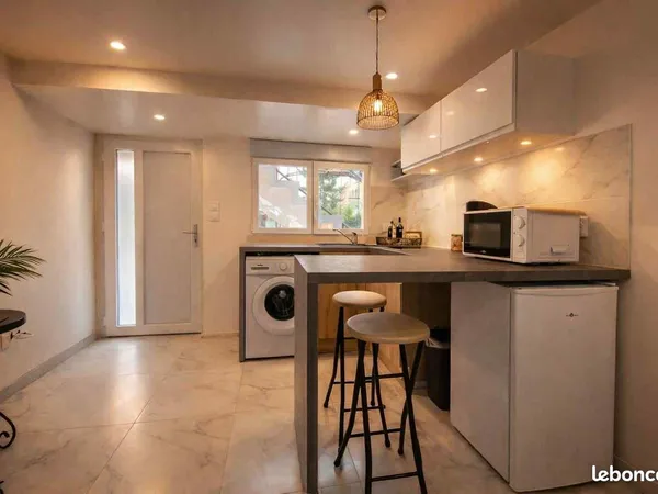 Joli appartement meublé avec terrasse 