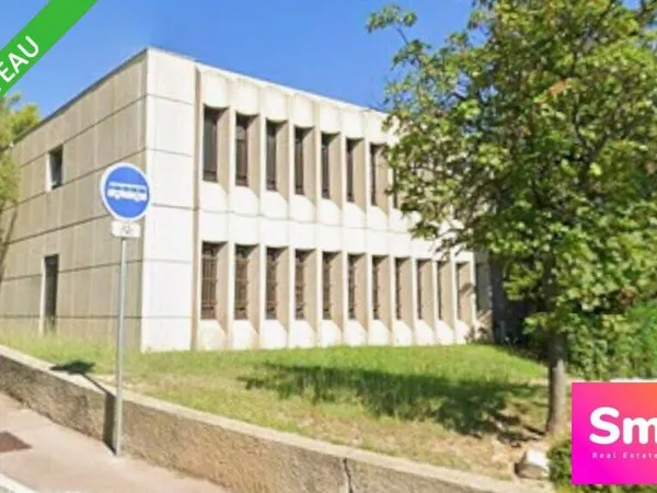 Bureaux 150 m² 