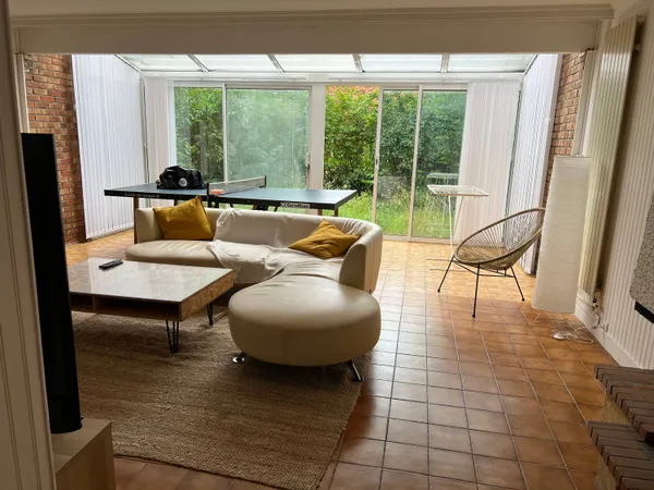 Maison lumineuse de 110m² avec un jardin et une petite cour 