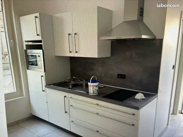 Loue studio 25 m2 