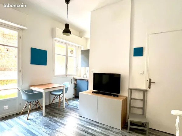 Studio avec terrasse proche mer 