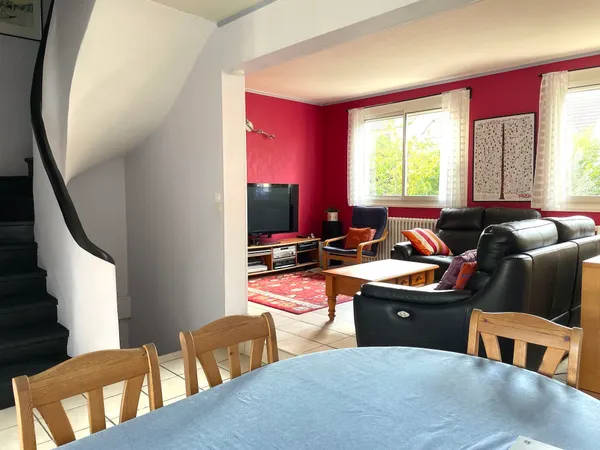 Maison familiale quartier calme 