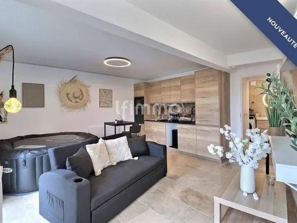 Studio 1 pièce 37 m² 