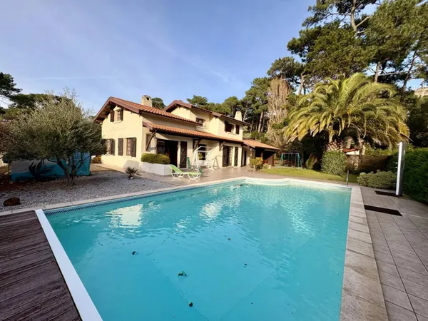 Maison 6 pièces 167 m² 