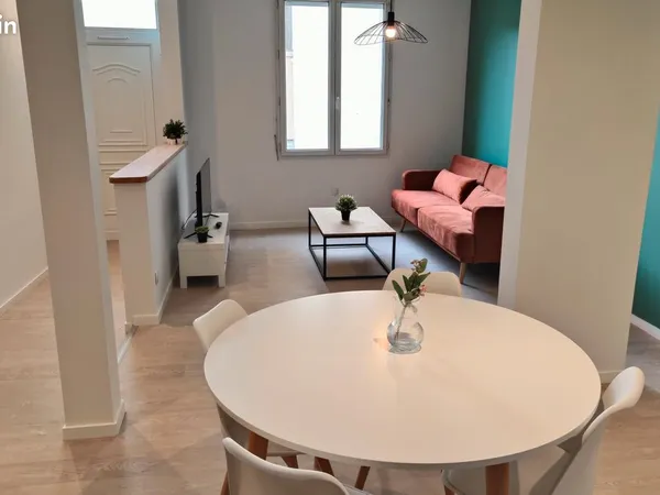 T2 meublé 58m2 - Coeur de ville - loc à l'année 