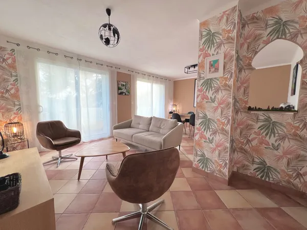 Bel appartement traversant avec balcon - Résidence du Parc 
