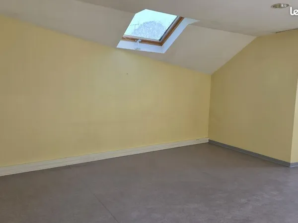 Bureau 18 m² 