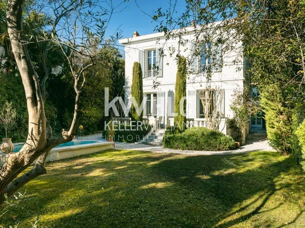 À LOUER - Superbe villa Belle Époque 5 pièces - 140 m² - Antibes hyper-centre 