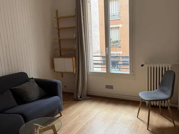 Studio 1 pièce 21 m² 