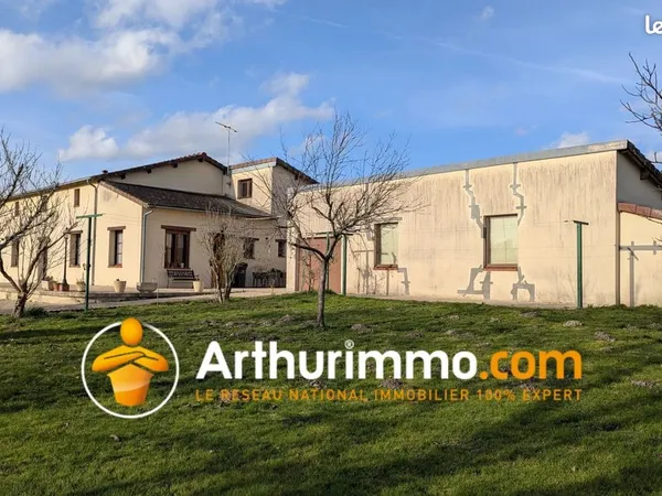Propriété 4 pièces 135 m² 