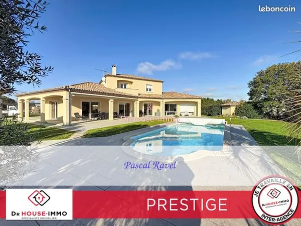 Maison 10 pièces 220 m² 