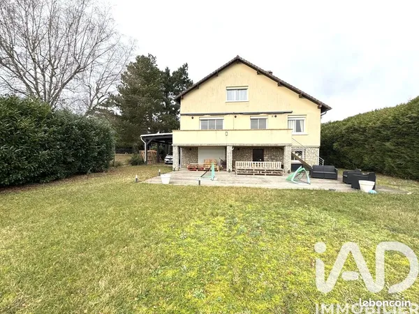 Propriété 8 pièces 175 m² 