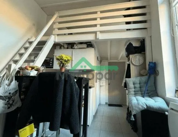 Studio 1 pièce 20 m² 