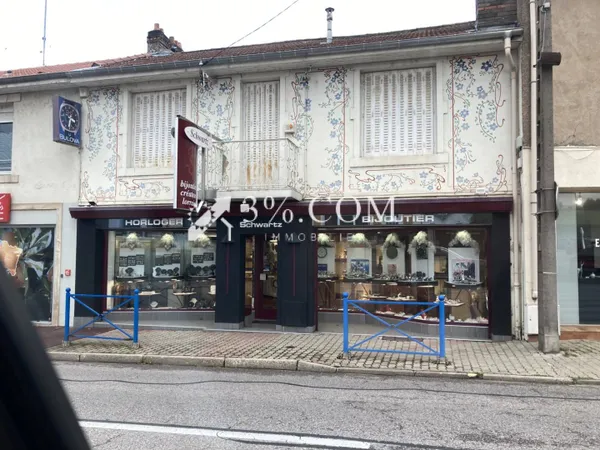 Local commercial 150 m² 