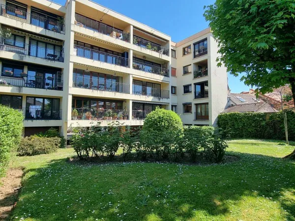 Appartement 4 pièces 93 m² 