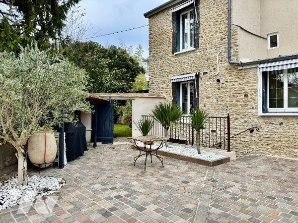 Maison 7 pièces 166 m² 