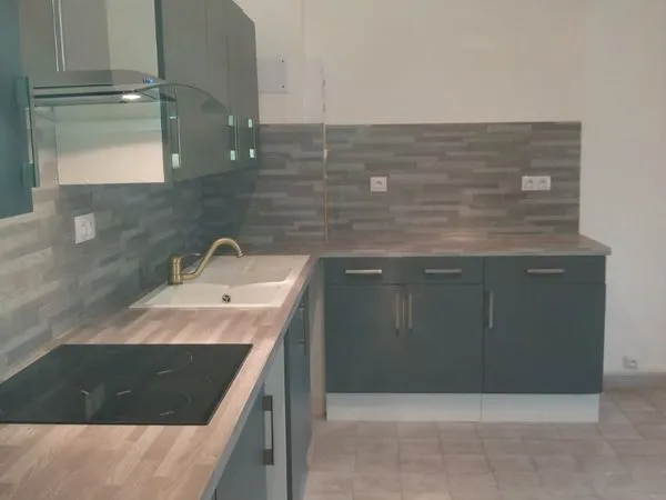 T2 de 40 m² au 2e étage en plein centre-ville 
