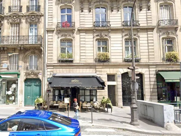 Local commercial 155 m² 