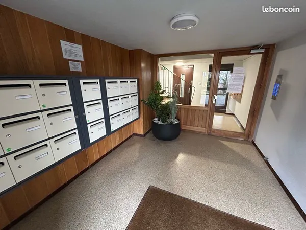 Appartement T3 rénové + parking 