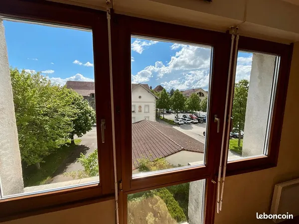 Studio 1 pièce 24 m² 
